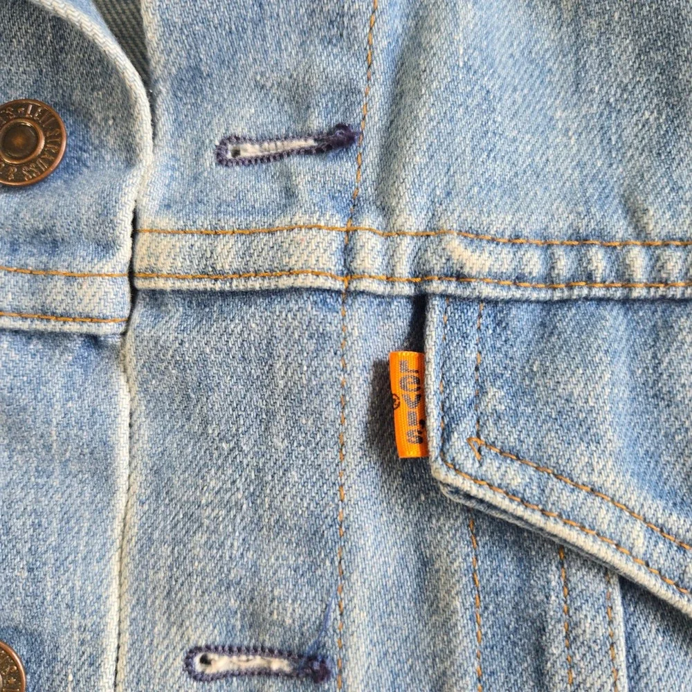 Levi Strauss Denim Vest Youth 16 Light Wash Orange Tab 70704-0613 Vintage USA